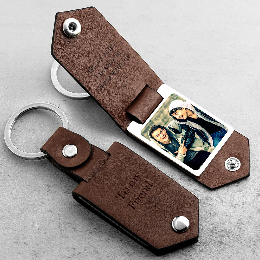 PERSONALISED LEATHER KEYCHAIN