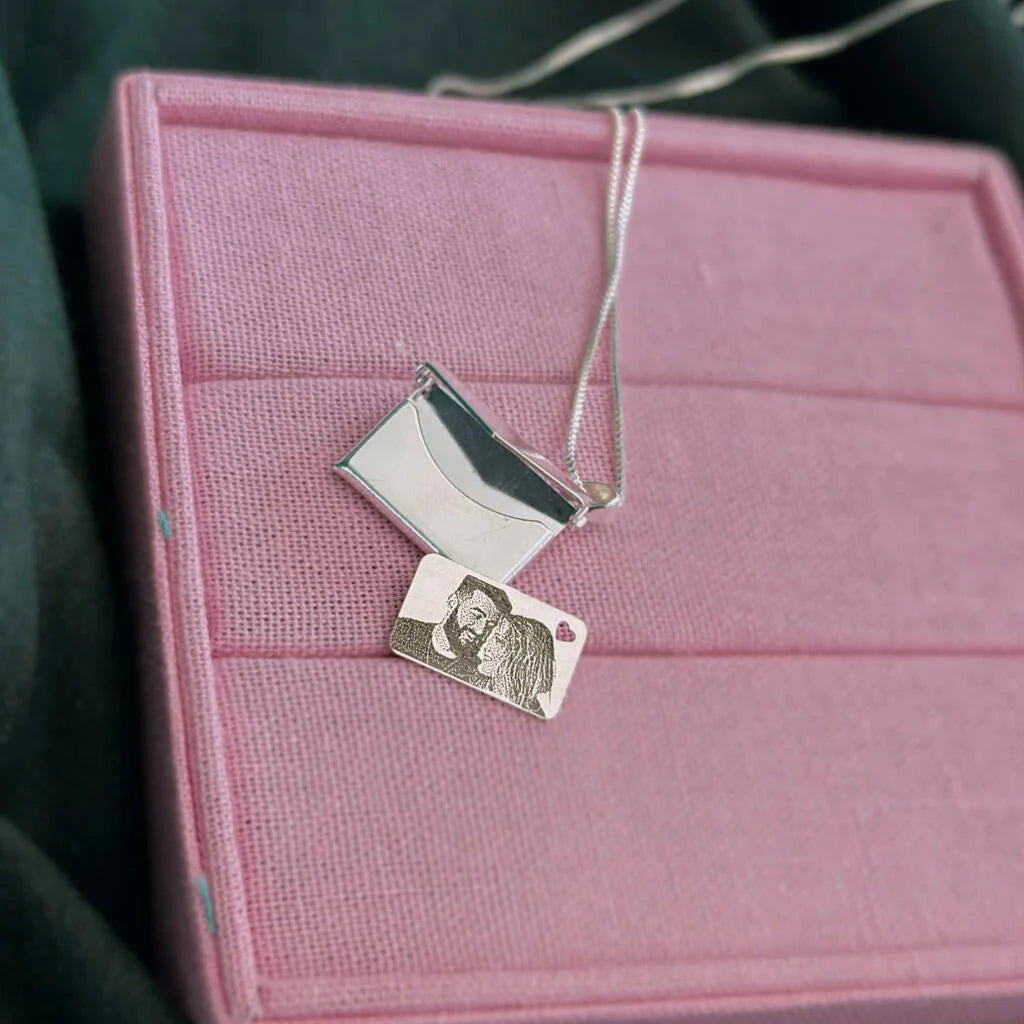 PHOTO ENVELOPE NECKLACE