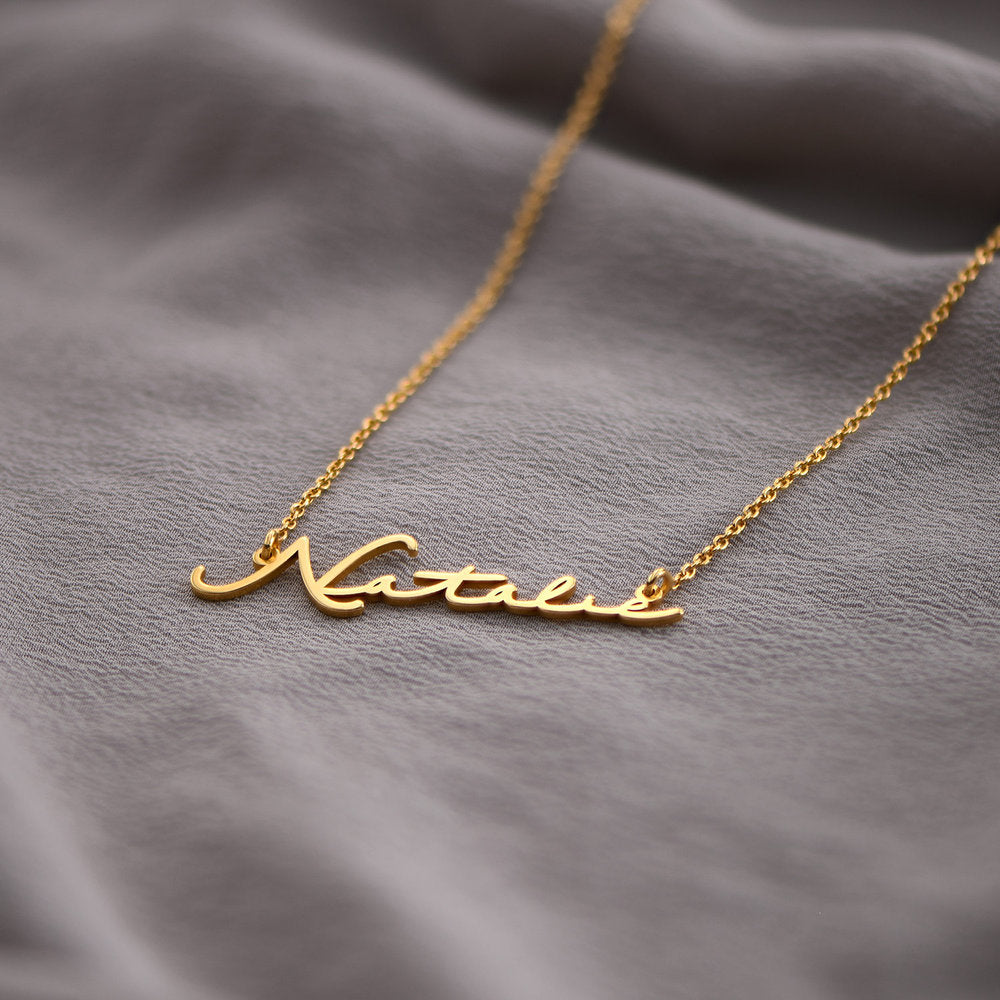 SIGNATURE NECKLACE